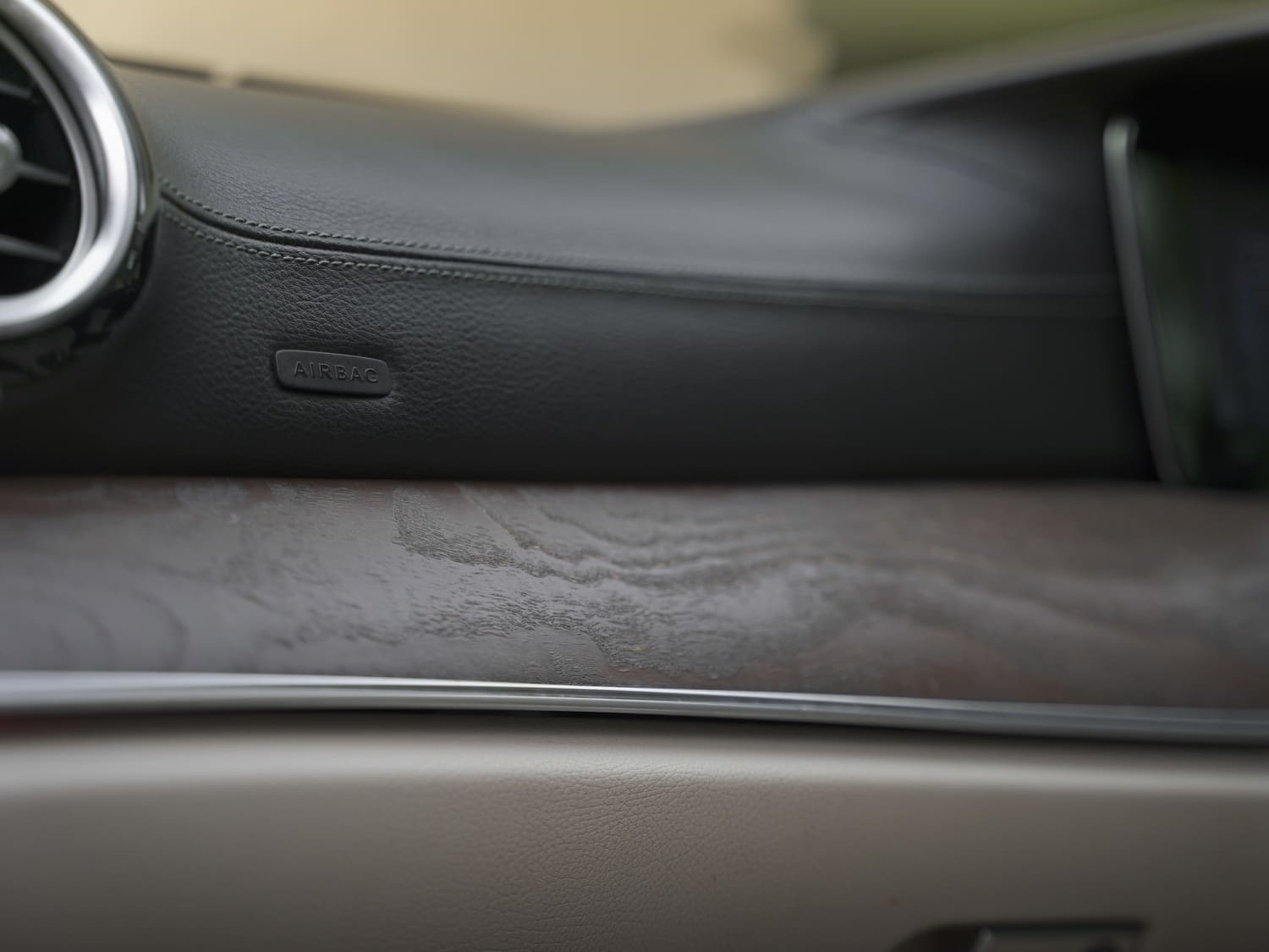 MERCEDES-BENZ E 220D (14)