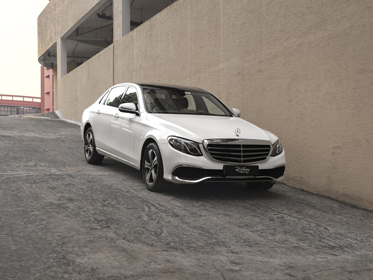 MERCEDES-BENZ E 220D (5)