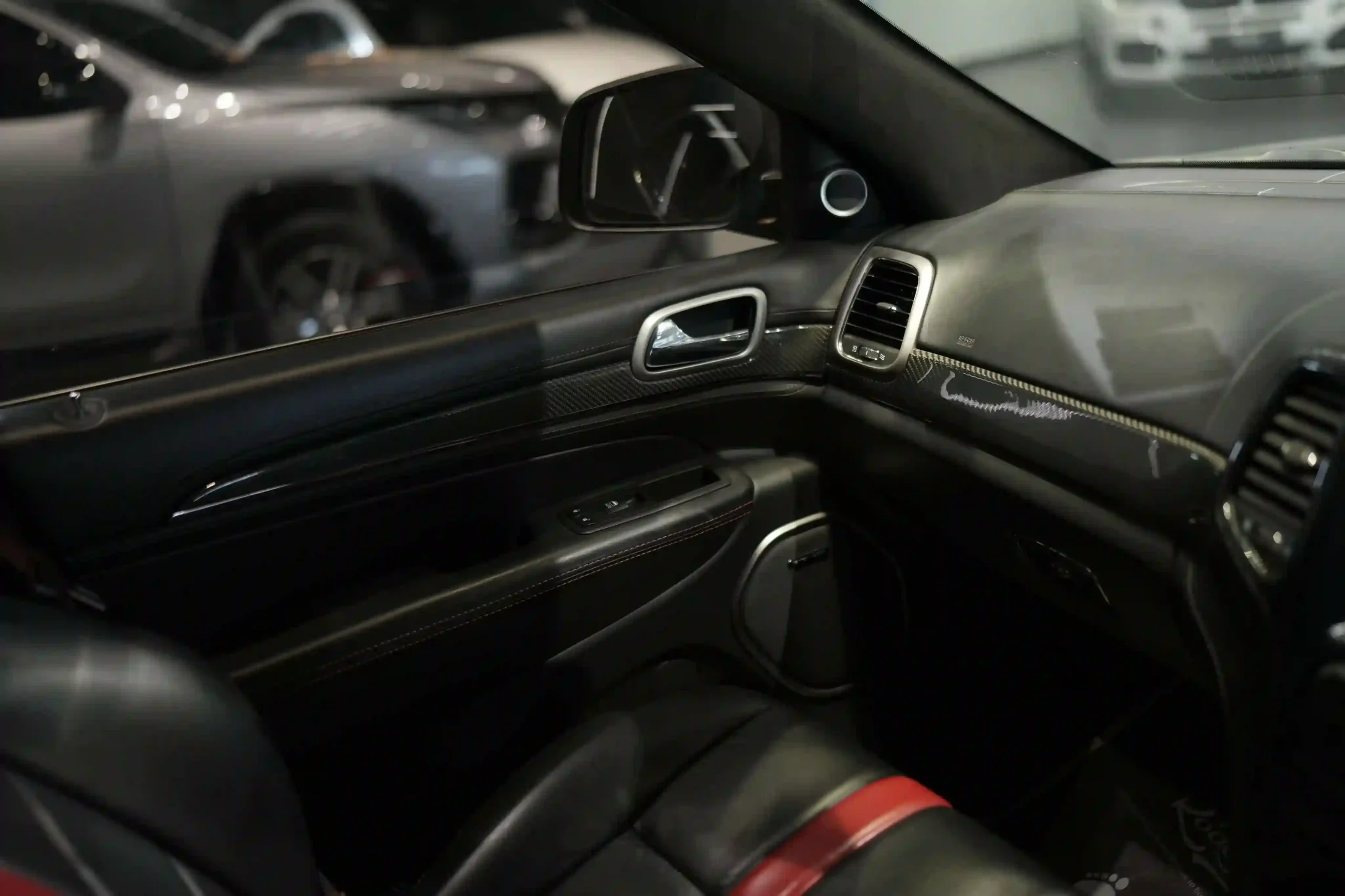 best-used-jeep-grand-cherokee-in-kerala-interior