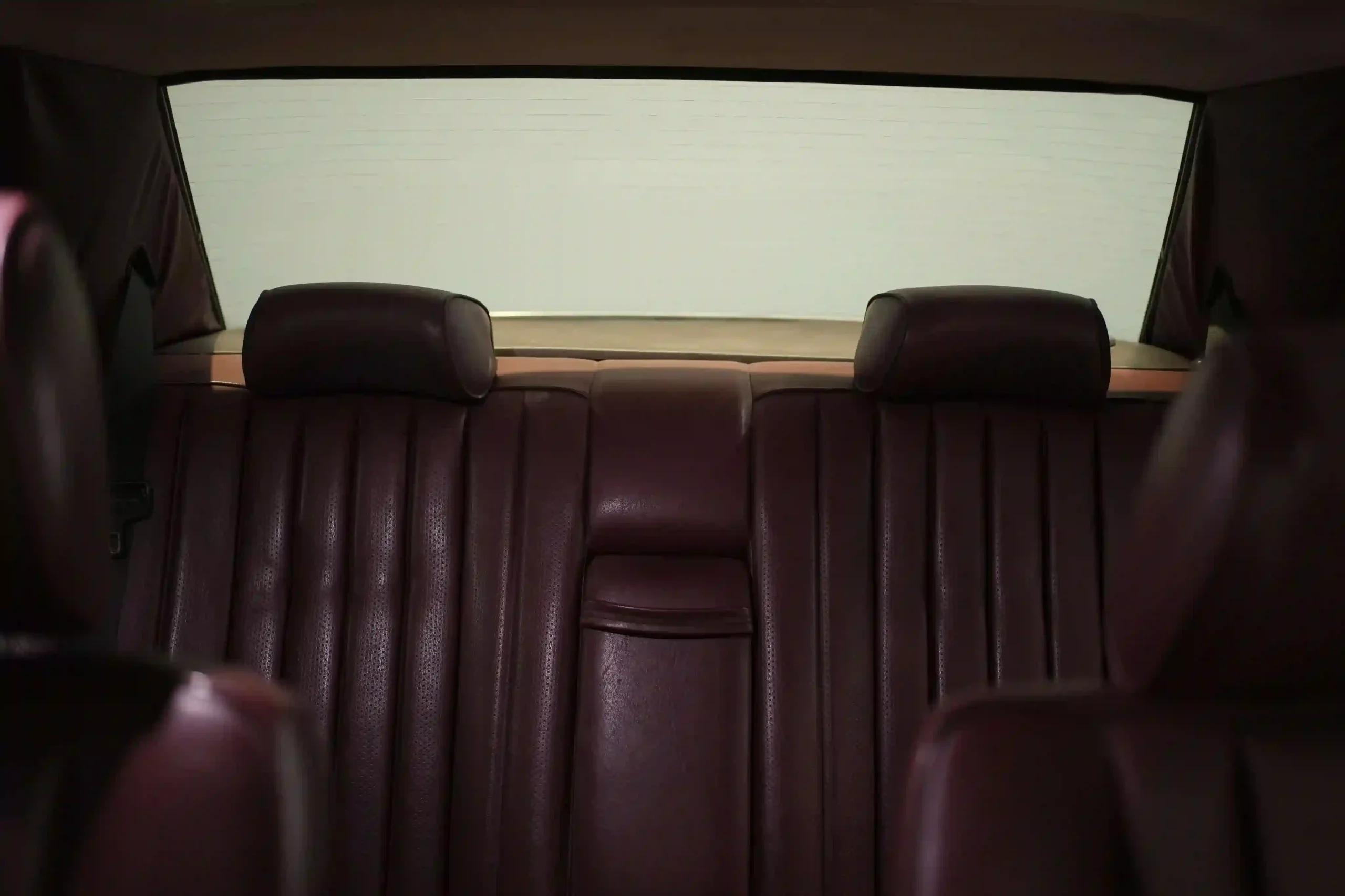 used-mercedes-benz-190-d-in-kerala-back-seats